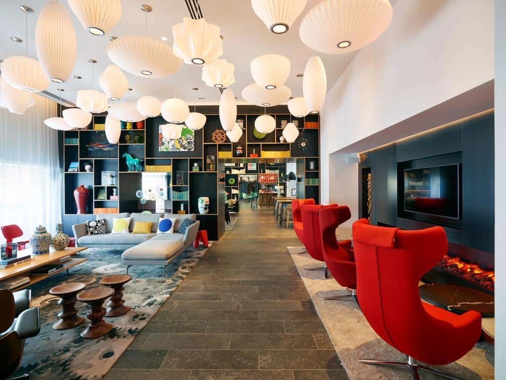 CitizenM Hotel - fun, funky and full of colour