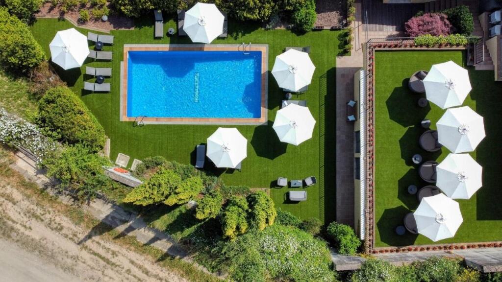 Hotel Costabella - a bright, contemporary and stylish hotel providing guests with an outdoor swimming pool, sauna and fitness center