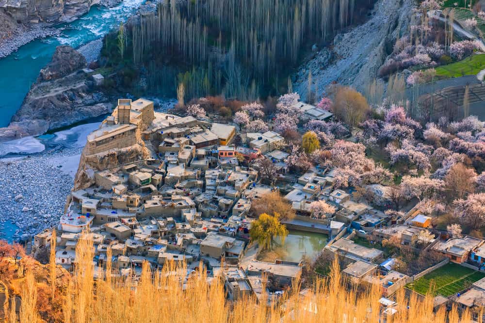 Hunza - best places to visit in Pakistan