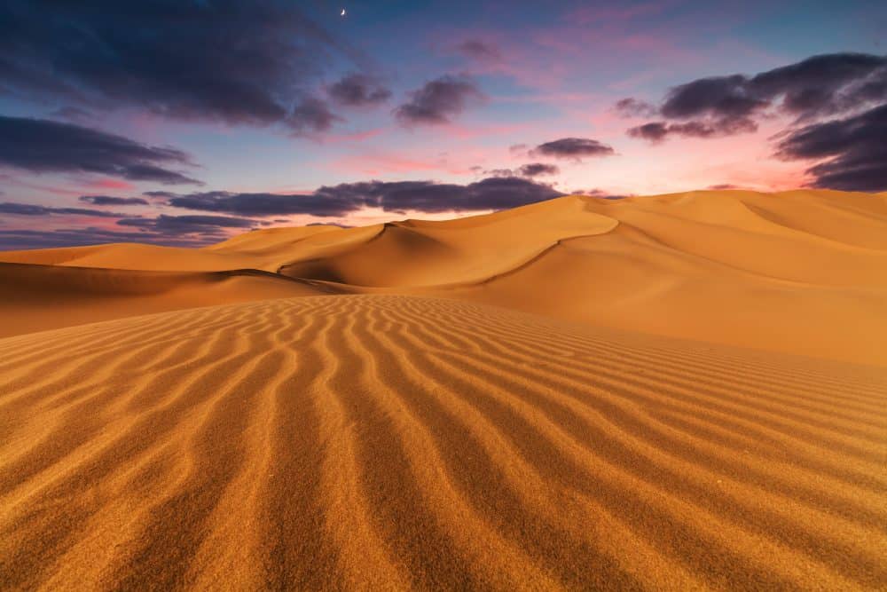 Sahara Desert - great places to visit in Tunisia 