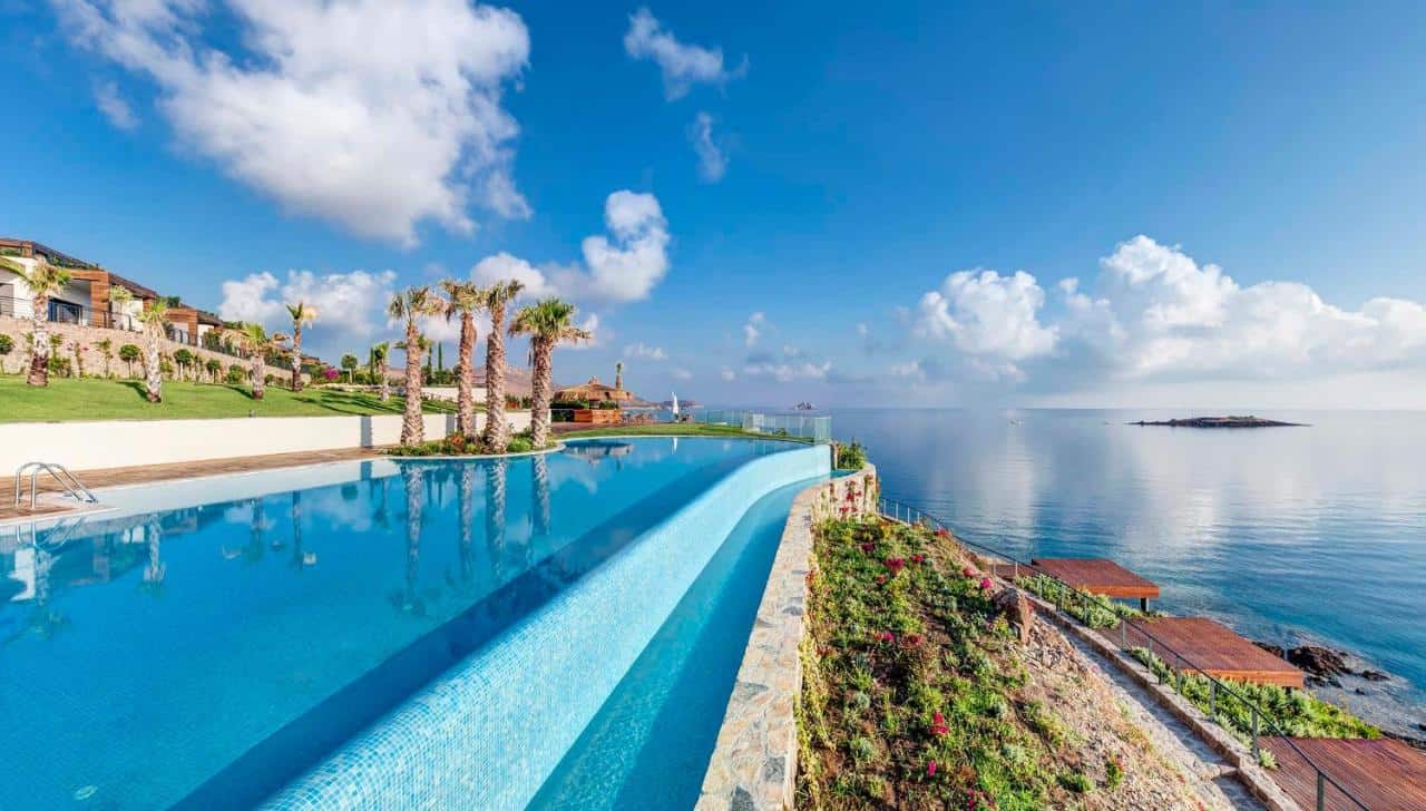 The Elysium Yalıkavak Villas - a tropical beach hotel