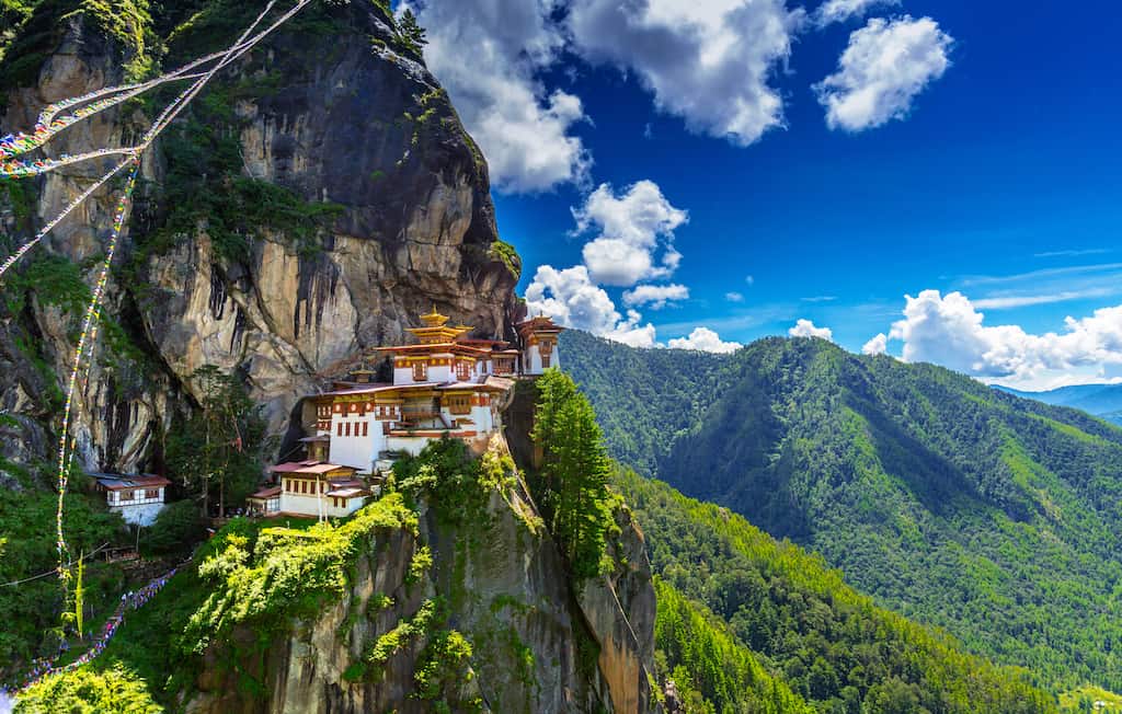 Top 10 of the most beautiful places to visit in Bhutan